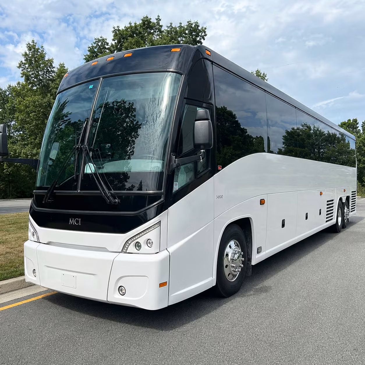 garland sports teams schools and organizations rely on long distance bus rentals